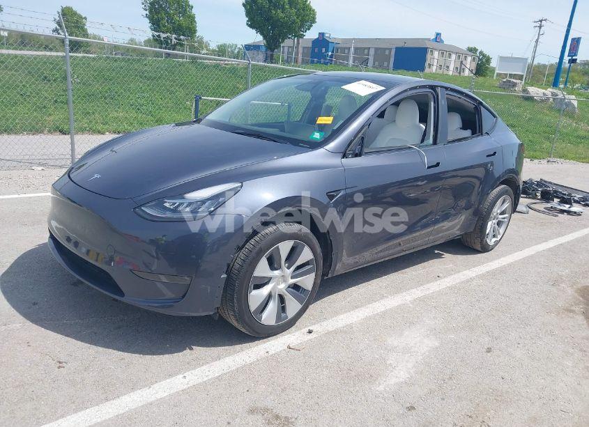 Photo 2 of 2023 Tesla Model Y AWD/LONG RANGE DUAL MOTOR ALL-WHEEL DRIVE (VIN 7SAYGDEE1PA158661)