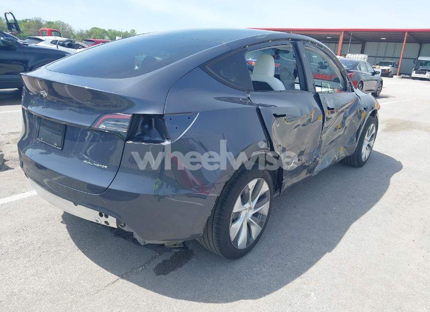 Photo 4 of 2023 Tesla Model Y AWD/LONG RANGE DUAL MOTOR ALL-WHEEL DRIVE (VIN 7SAYGDEE1PA158661)
