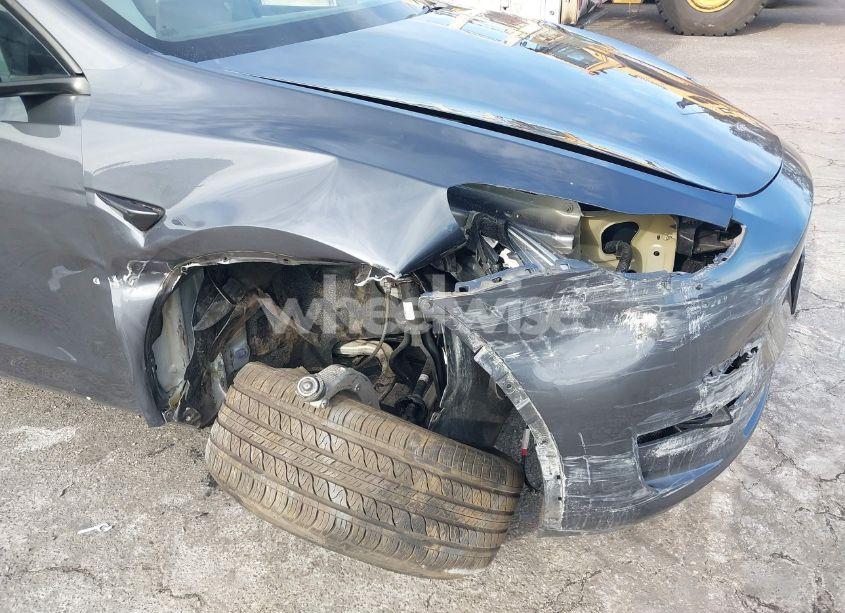 Photo 6 of 2023 Tesla Model Y AWD/LONG RANGE DUAL MOTOR ALL-WHEEL DRIVE (VIN 7SAYGDEE1PF619618)