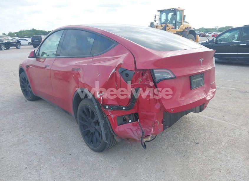 Photo 6 of 2023 Tesla Model Y AWD/LONG RANGE DUAL MOTOR ALL-WHEEL DRIVE (VIN 7SAYGDEE1PF630246)