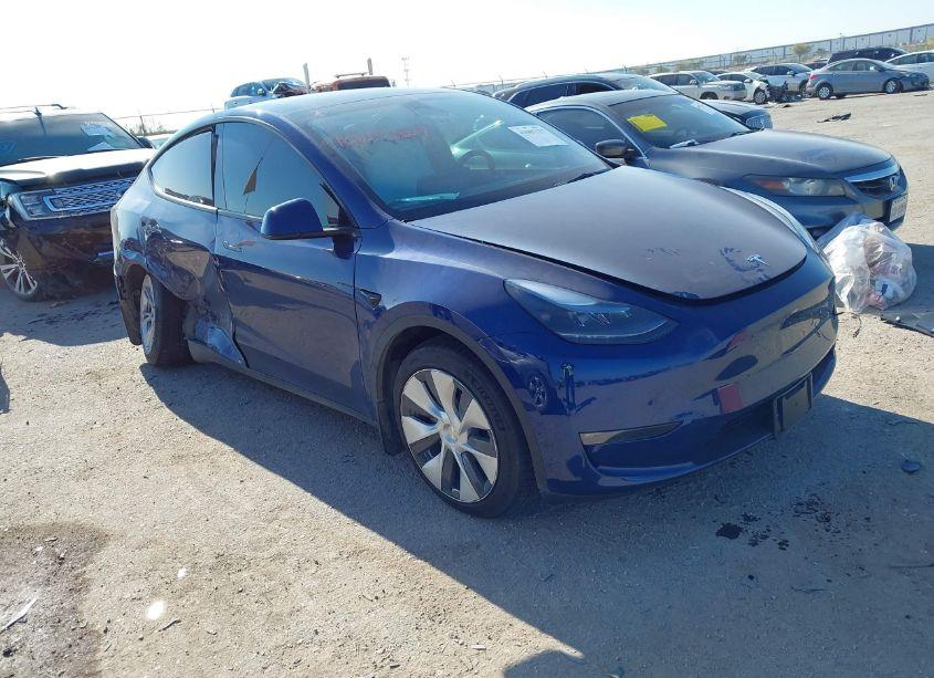 2023 Tesla Model Y AWD/LONG RANGE DUAL MOTOR ALL-WHEEL DRIVE (VIN 7SAYGDEE1PF635916) main photo