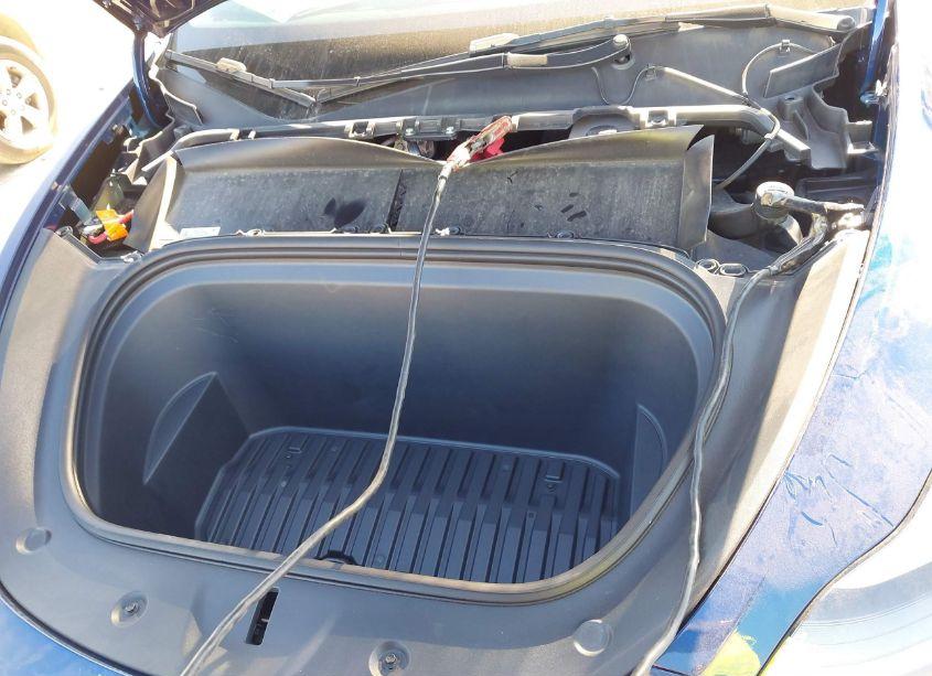 Photo 10 of 2023 Tesla Model Y AWD/LONG RANGE DUAL MOTOR ALL-WHEEL DRIVE (VIN 7SAYGDEE1PF635916)