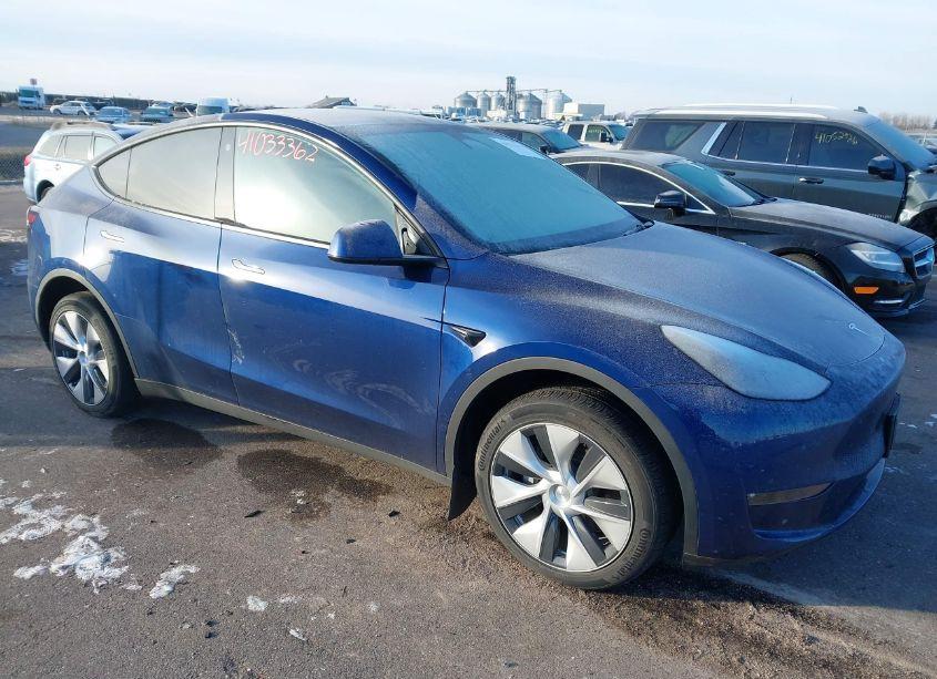 2023 Tesla Model Y AWD/LONG RANGE DUAL MOTOR ALL-WHEEL DRIVE (VIN 7SAYGDEE1PF708511) main photo