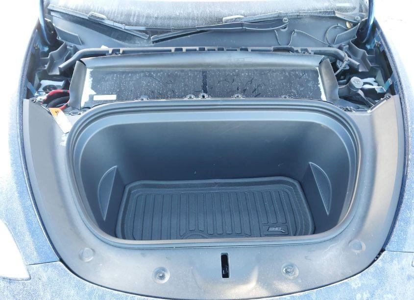 Photo 10 of 2023 Tesla Model Y AWD/LONG RANGE DUAL MOTOR ALL-WHEEL DRIVE (VIN 7SAYGDEE1PF708511)