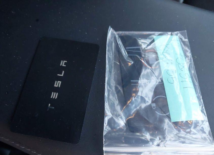 Photo 11 of 2023 Tesla Model Y AWD/LONG RANGE DUAL MOTOR ALL-WHEEL DRIVE (VIN 7SAYGDEE1PF708511)