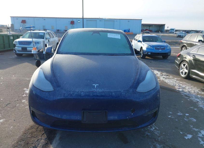 Photo 12 of 2023 Tesla Model Y AWD/LONG RANGE DUAL MOTOR ALL-WHEEL DRIVE (VIN 7SAYGDEE1PF708511)