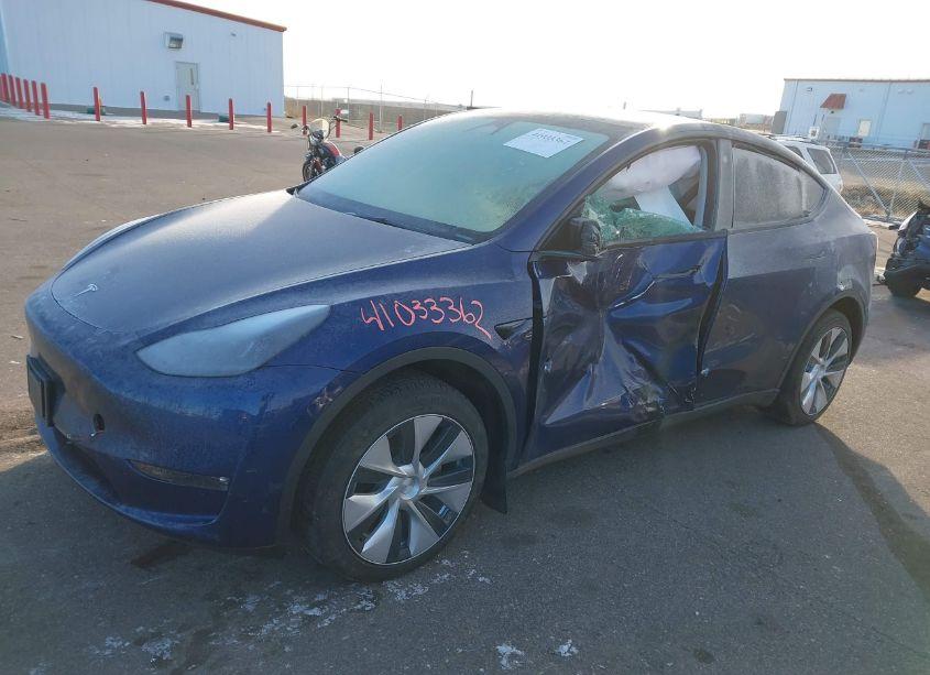 Photo 2 of 2023 Tesla Model Y AWD/LONG RANGE DUAL MOTOR ALL-WHEEL DRIVE (VIN 7SAYGDEE1PF708511)