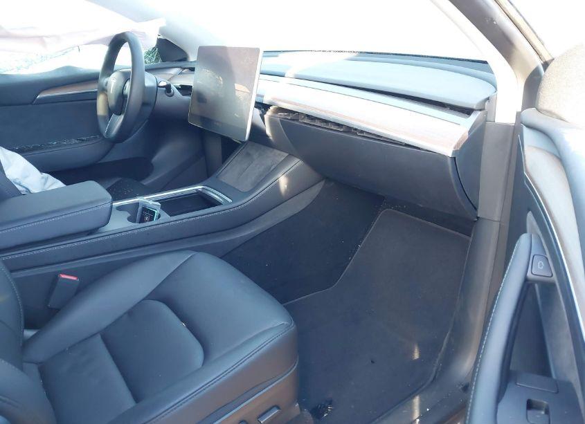 Photo 5 of 2023 Tesla Model Y AWD/LONG RANGE DUAL MOTOR ALL-WHEEL DRIVE (VIN 7SAYGDEE1PF708511)