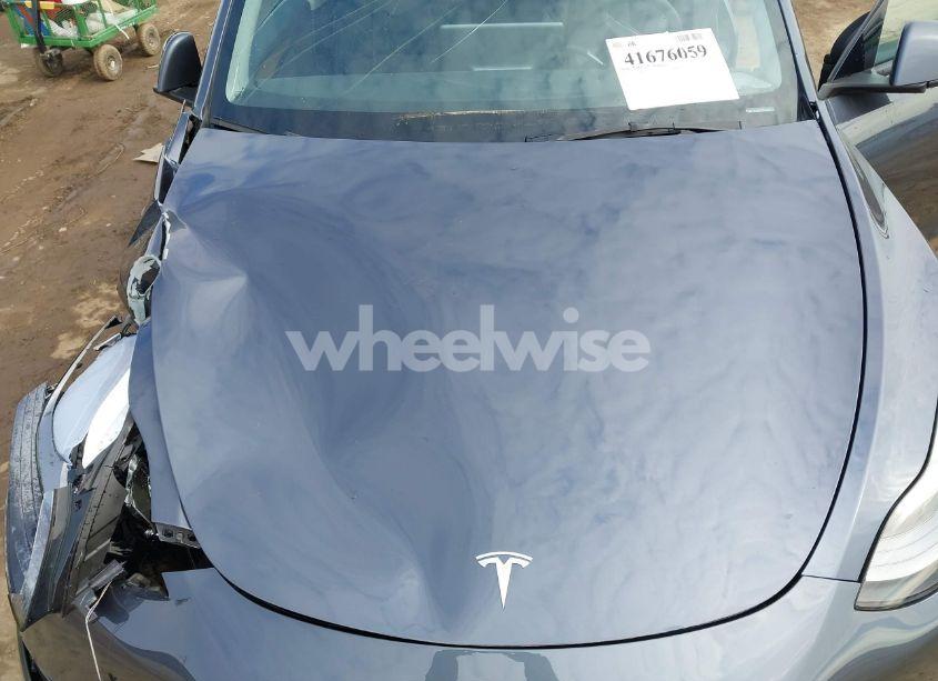 Photo 10 of 2023 Tesla Model Y AWD/LONG RANGE DUAL MOTOR ALL-WHEEL DRIVE (VIN 7SAYGDEE1PF755666)