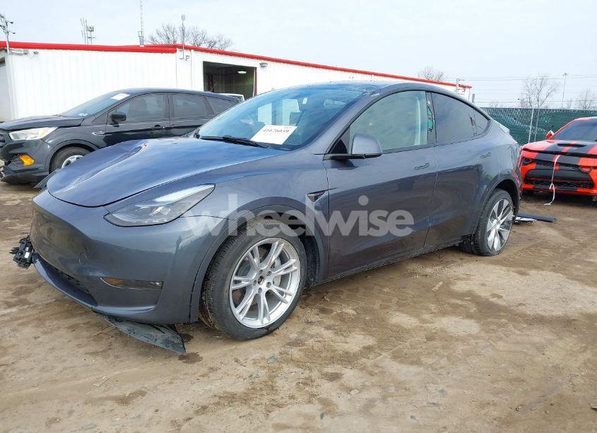 Photo 2 of 2023 Tesla Model Y AWD/LONG RANGE DUAL MOTOR ALL-WHEEL DRIVE (VIN 7SAYGDEE1PF755666)