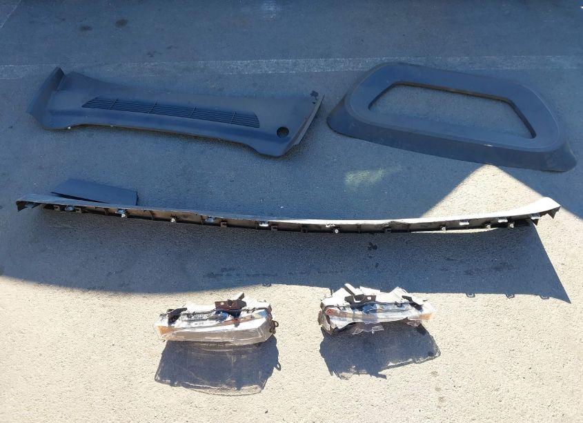 Photo 11 of 2023 Tesla Model Y AWD/LONG RANGE DUAL MOTOR ALL-WHEEL DRIVE (VIN 7SAYGDEE1PF920924)