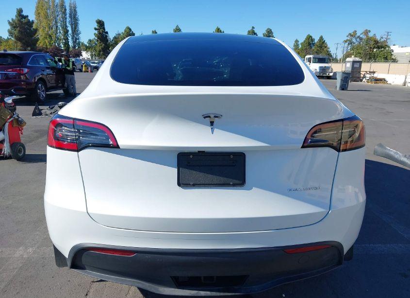 Photo 16 of 2023 Tesla Model Y AWD/LONG RANGE DUAL MOTOR ALL-WHEEL DRIVE (VIN 7SAYGDEE1PF920924)