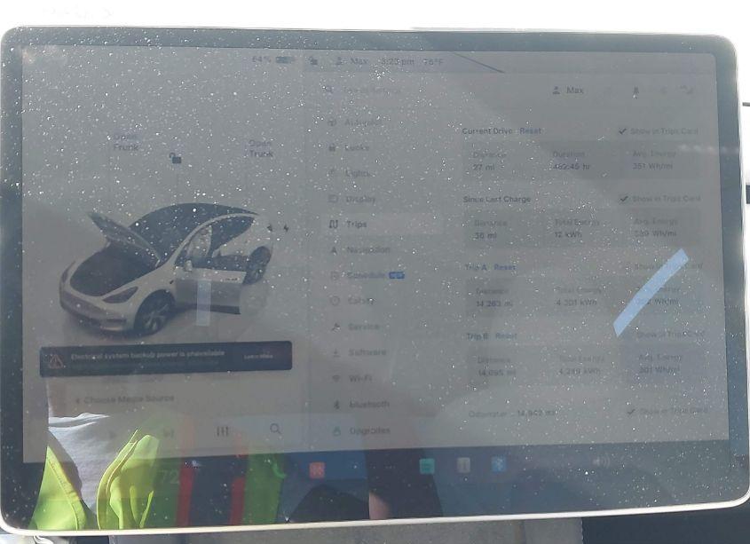 Photo 18 of 2023 Tesla Model Y AWD/LONG RANGE DUAL MOTOR ALL-WHEEL DRIVE (VIN 7SAYGDEE1PF920924)