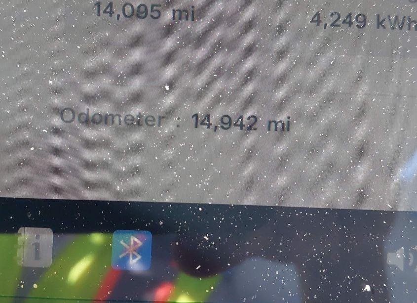 Photo 7 of 2023 Tesla Model Y AWD/LONG RANGE DUAL MOTOR ALL-WHEEL DRIVE (VIN 7SAYGDEE1PF920924)