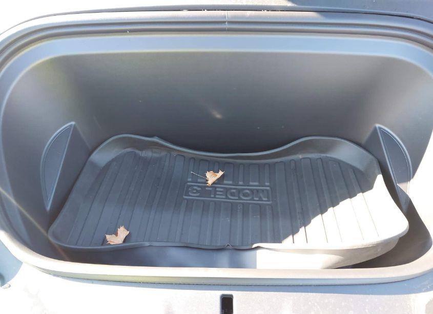 Photo 10 of 2024 Tesla Model Y LONG RANGE DUAL MOTOR ALL-WHEEL DRIVE (VIN 7SAYGDEE1RA249898)