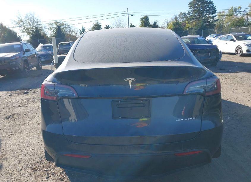 Photo 16 of 2024 Tesla Model Y LONG RANGE DUAL MOTOR ALL-WHEEL DRIVE (VIN 7SAYGDEE1RA278575)
