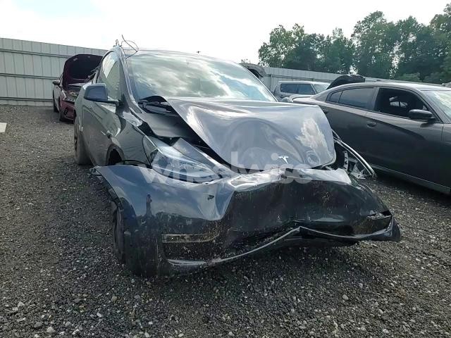 Photo 7 of 2024 TESLA MODEL Y (VIN 7SAYGDEE1RA308450)