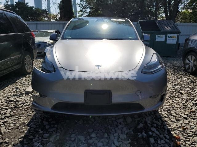 Photo 11 of 2024 TESLA MODEL Y (VIN 7SAYGDEE1RA328570)