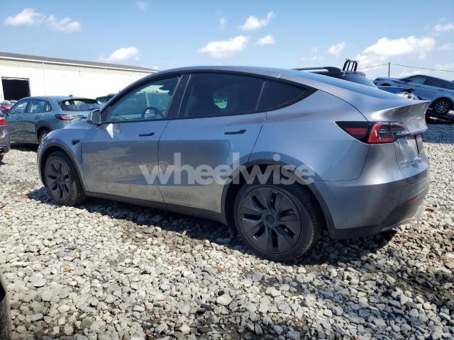 Photo 5 of 2024 TESLA MODEL Y (VIN 7SAYGDEE1RA328570)