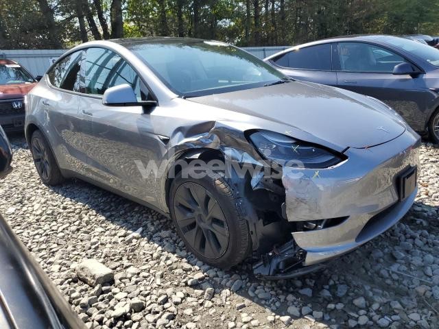 Photo 9 of 2024 TESLA MODEL Y (VIN 7SAYGDEE1RA328570)