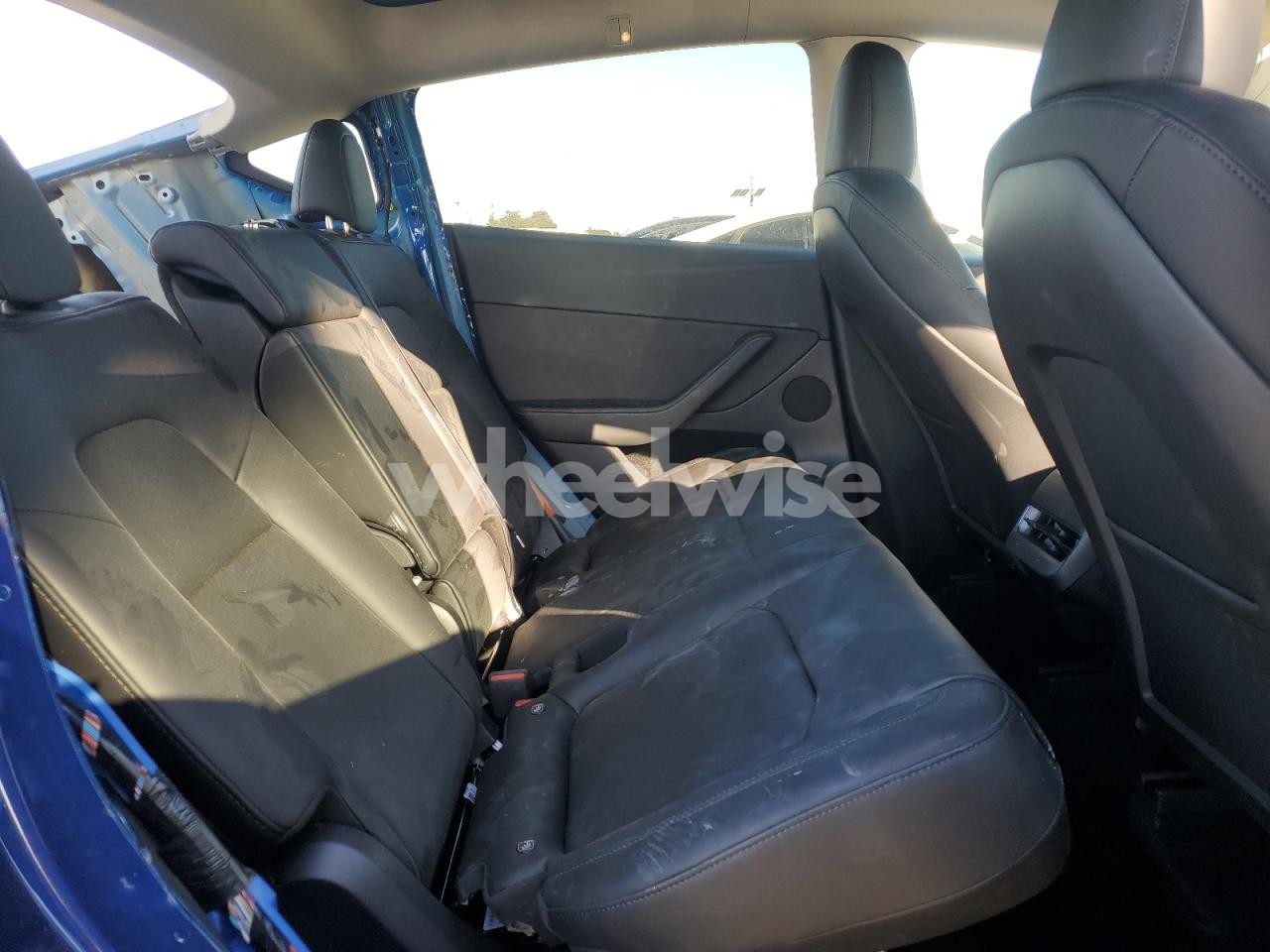 Photo 10 of 2024 TESLA MODEL Y (VIN 7SAYGDEE1RF025937)