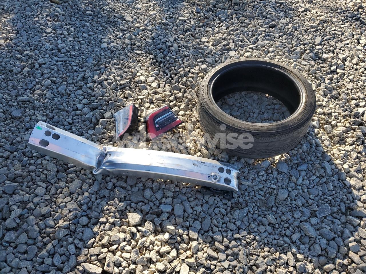 Photo 12 of 2024 TESLA MODEL Y (VIN 7SAYGDEE1RF025937)