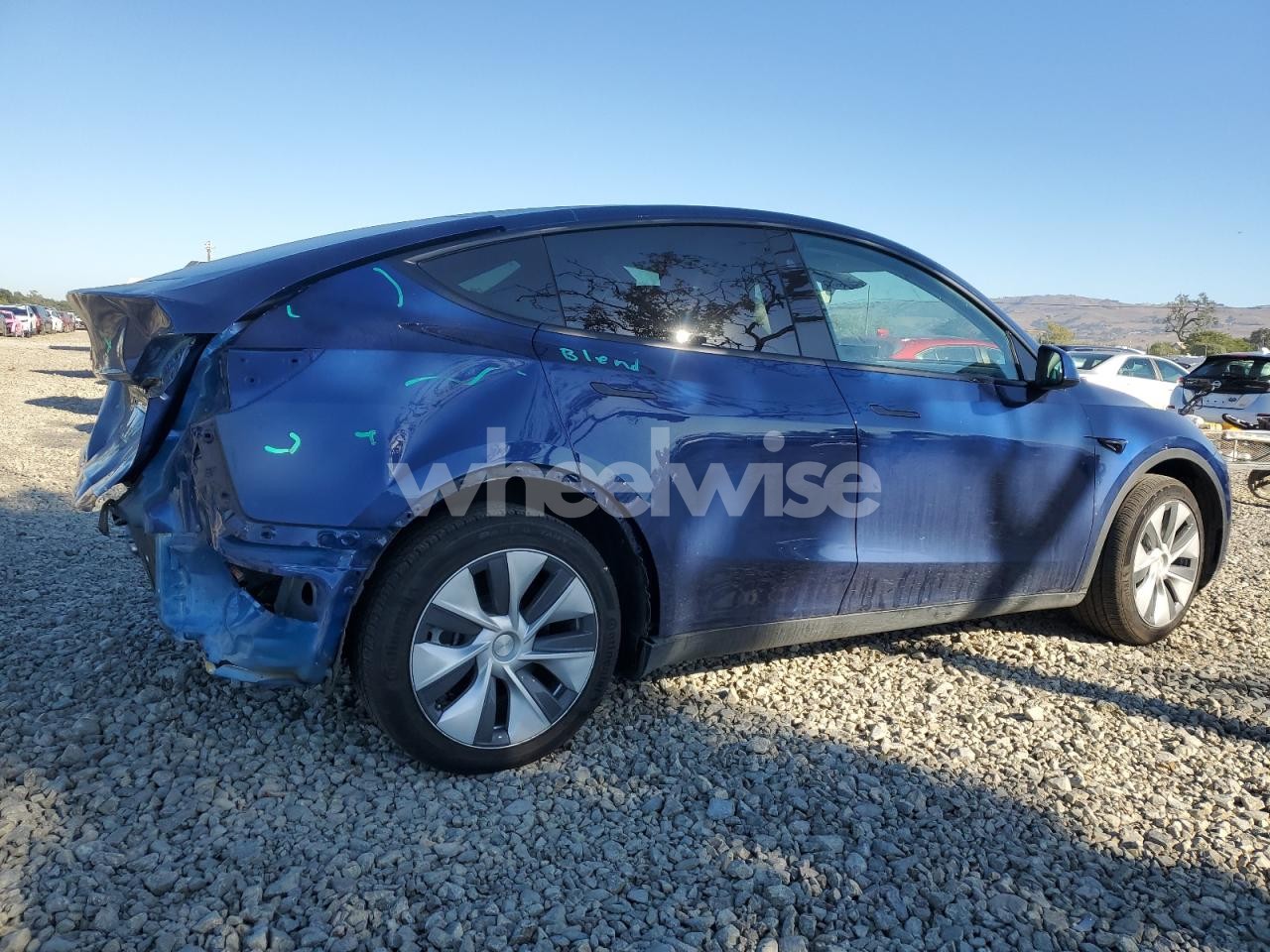 Photo 3 of 2024 TESLA MODEL Y (VIN 7SAYGDEE1RF025937)