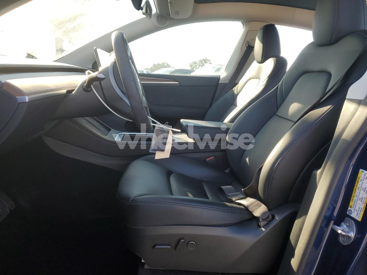 Photo 7 of 2024 TESLA MODEL Y (VIN 7SAYGDEE1RF025937)