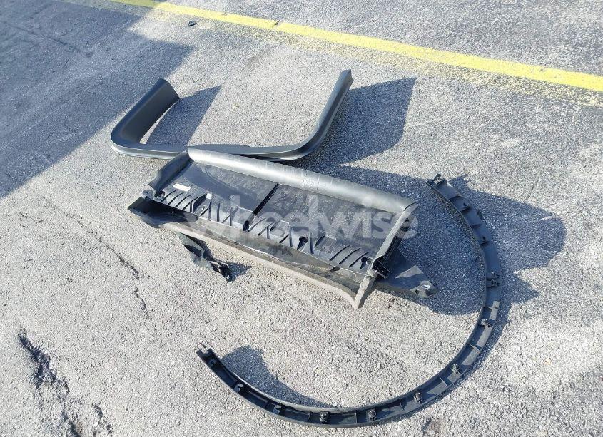 Photo 11 of 2024 Tesla Model Y LONG RANGE DUAL MOTOR ALL-WHEEL DRIVE (VIN 7SAYGDEE1RF035089)