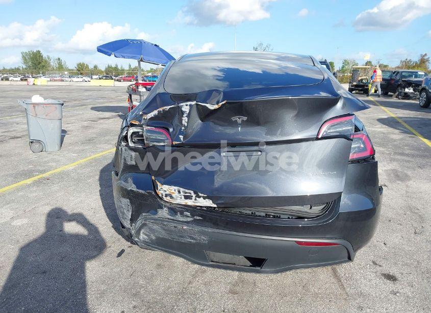 Photo 16 of 2024 Tesla Model Y LONG RANGE DUAL MOTOR ALL-WHEEL DRIVE (VIN 7SAYGDEE1RF035089)