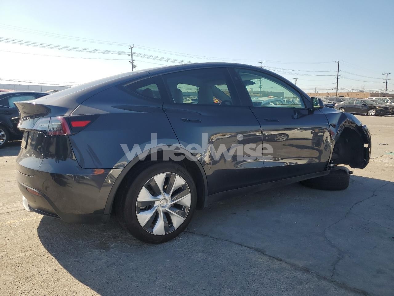 Photo 3 of 2024 TESLA MODEL Y (VIN 7SAYGDEE1RF062096)