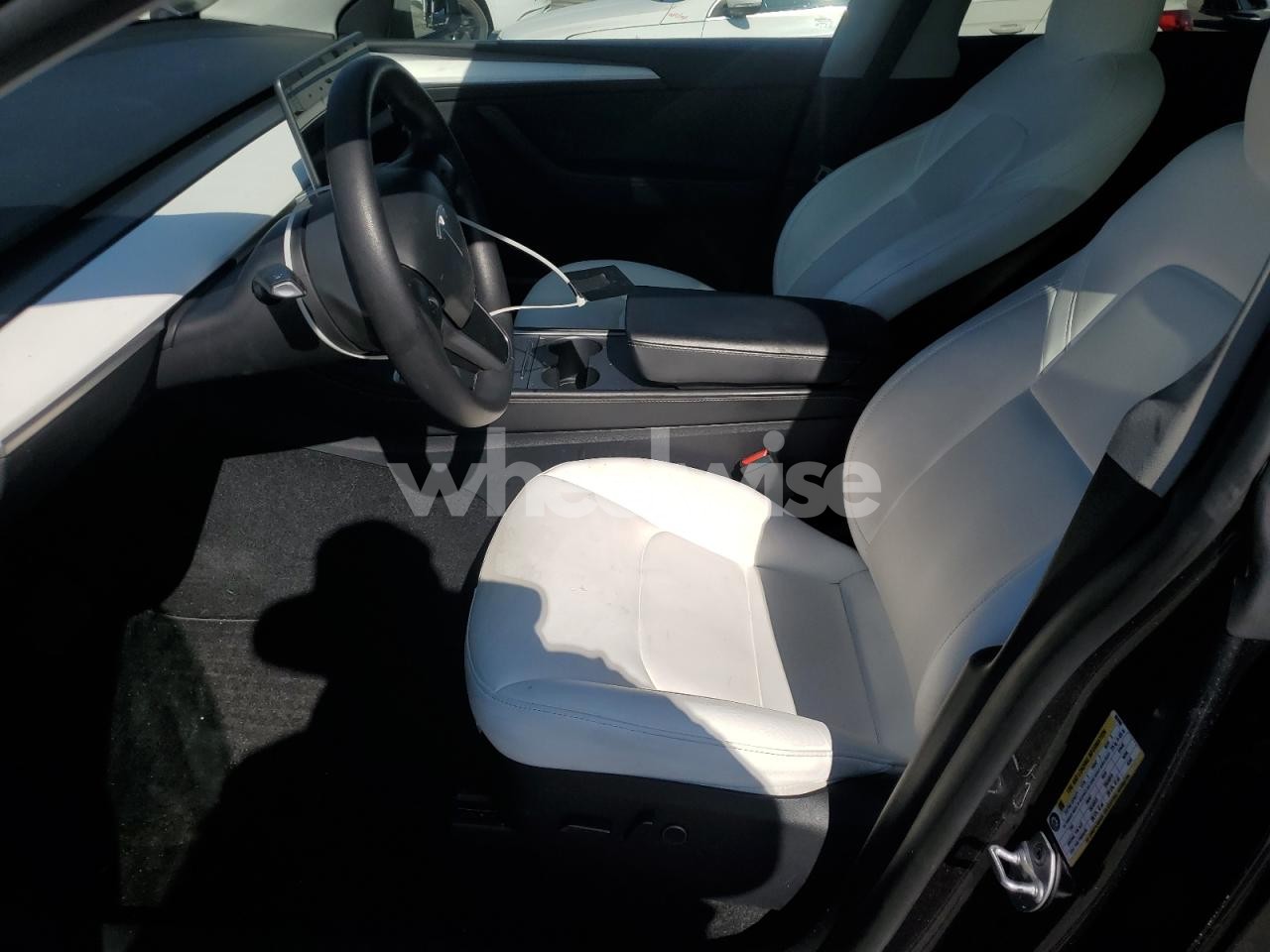 Photo 7 of 2024 TESLA MODEL Y (VIN 7SAYGDEE1RF062096)