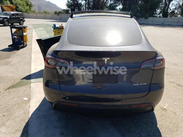 Photo 11 of 2024 TESLA MODEL Y (VIN 7SAYGDEE1RF128632)