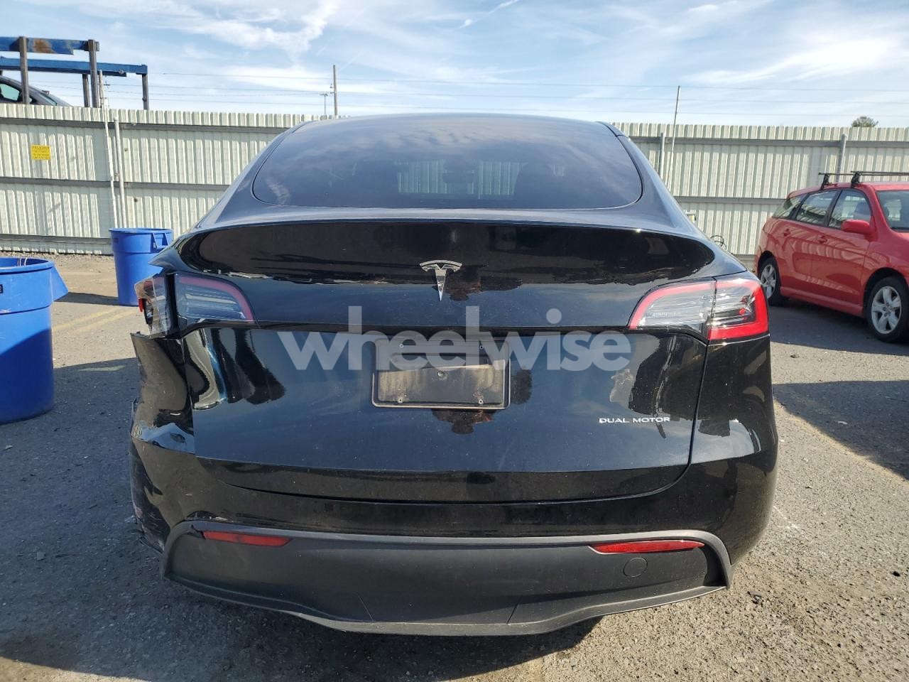 Photo 6 of 2025 TESLA MODEL Y (VIN 7SAYGDEE1SA363065)