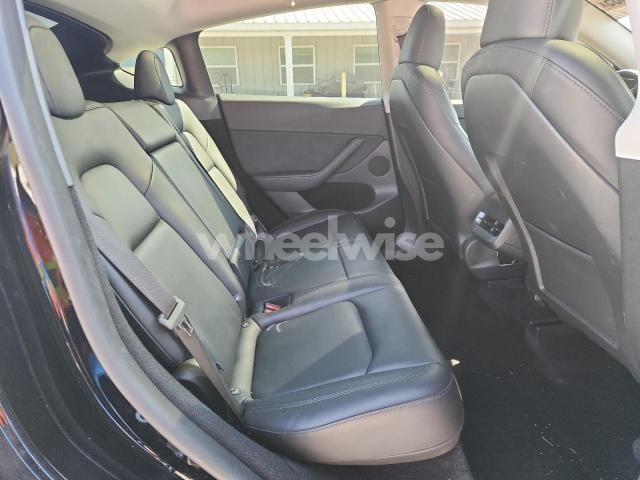 Photo 4 of 2025 TESLA MODEL Y (VIN 7SAYGDEE1SF288225)