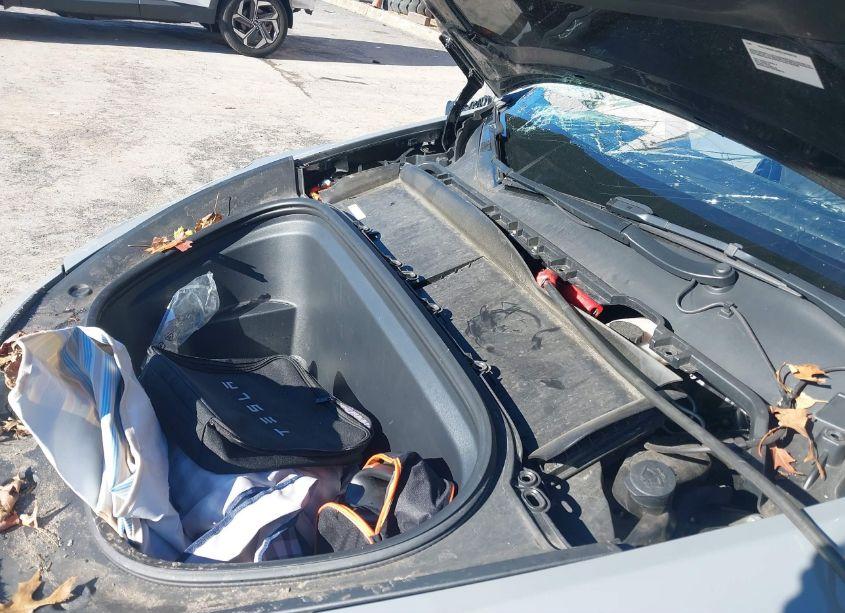 Photo 10 of 2022 Tesla Model Y LONG RANGE DUAL MOTOR ALL-WHEEL DRIVE (VIN 7SAYGDEE2NA014887)