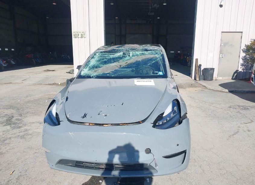 Photo 12 of 2022 Tesla Model Y LONG RANGE DUAL MOTOR ALL-WHEEL DRIVE (VIN 7SAYGDEE2NA014887)
