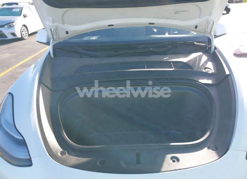 Photo 10 of 2022 Tesla Model Y LONG RANGE DUAL MOTOR ALL-WHEEL DRIVE (VIN 7SAYGDEE2NF435303)