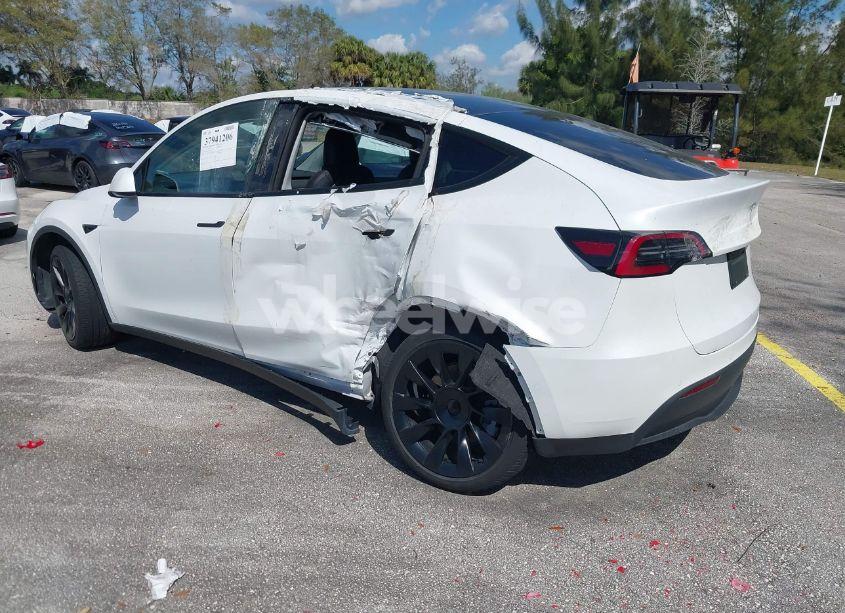 Photo 3 of 2022 Tesla Model Y LONG RANGE DUAL MOTOR ALL-WHEEL DRIVE (VIN 7SAYGDEE2NF435303)