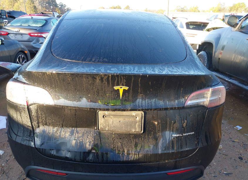 Photo 16 of 2022 Tesla Model Y LONG RANGE DUAL MOTOR ALL-WHEEL DRIVE (VIN 7SAYGDEE2NF445720)