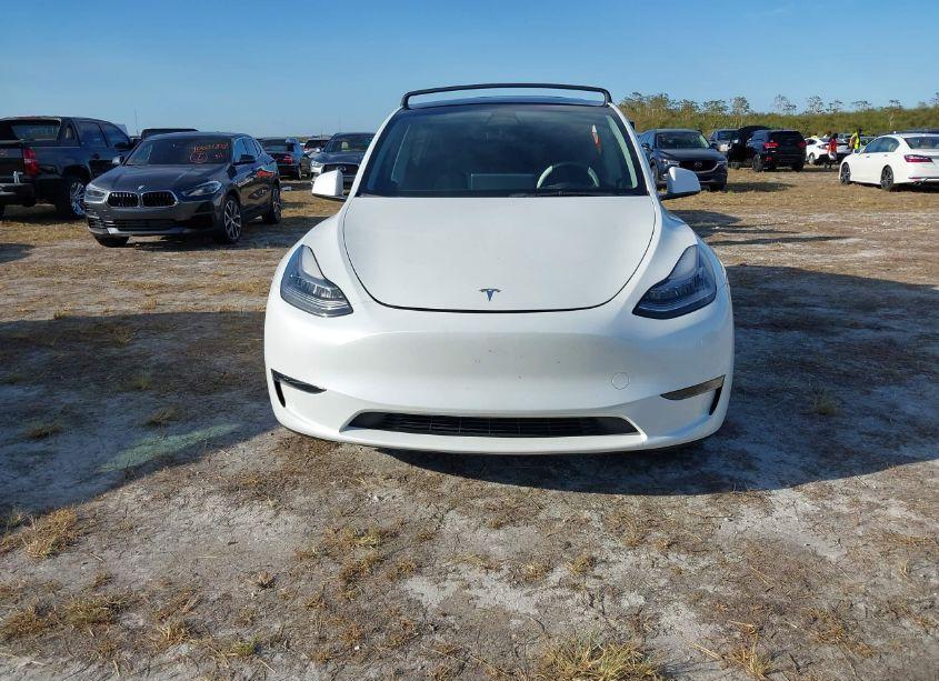 Photo 12 of 2023 Tesla Model Y AWD/LONG RANGE DUAL MOTOR ALL-WHEEL DRIVE (VIN 7SAYGDEE2PA024869)