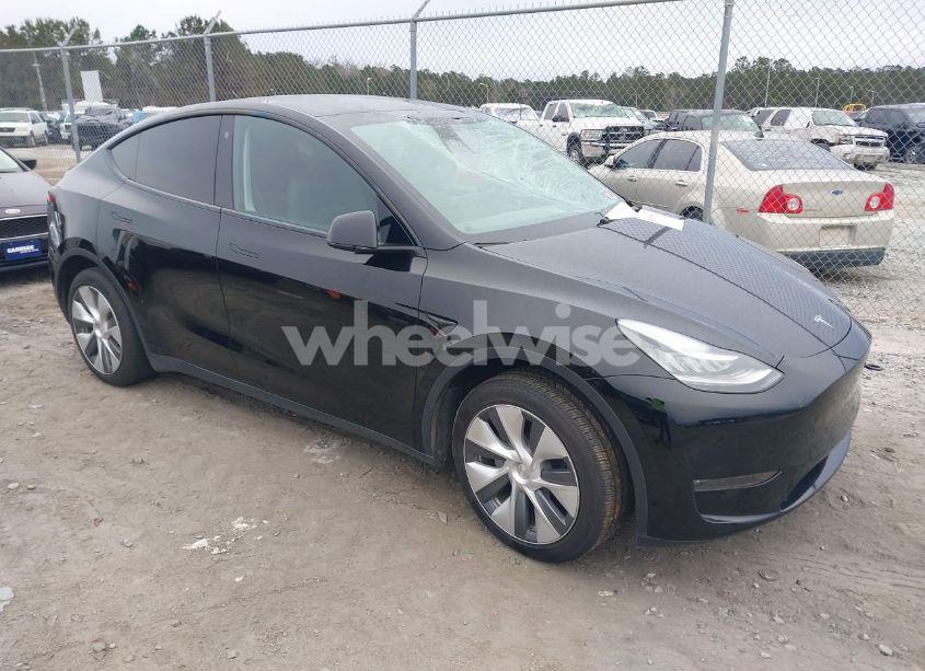 2023 Tesla Model Y AWD/LONG RANGE DUAL MOTOR ALL-WHEEL DRIVE (VIN 7SAYGDEE2PA029778) main photo