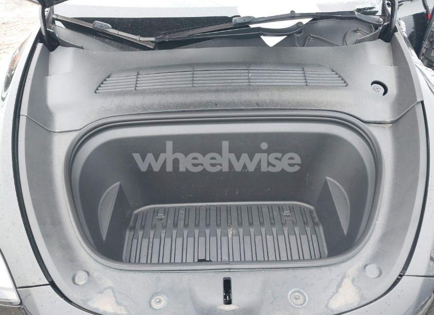 Photo 10 of 2023 Tesla Model Y AWD/LONG RANGE DUAL MOTOR ALL-WHEEL DRIVE (VIN 7SAYGDEE2PA029778)