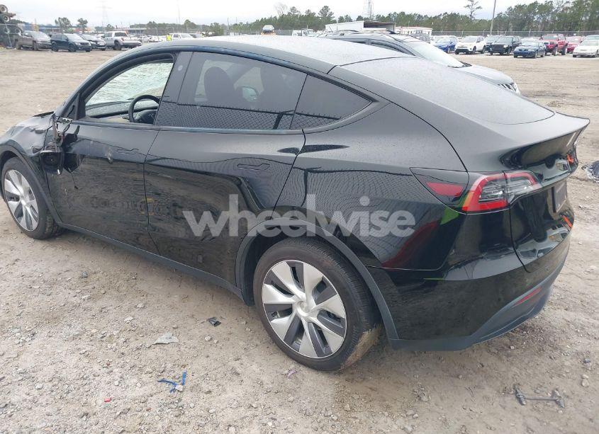 Photo 3 of 2023 Tesla Model Y AWD/LONG RANGE DUAL MOTOR ALL-WHEEL DRIVE (VIN 7SAYGDEE2PA029778)