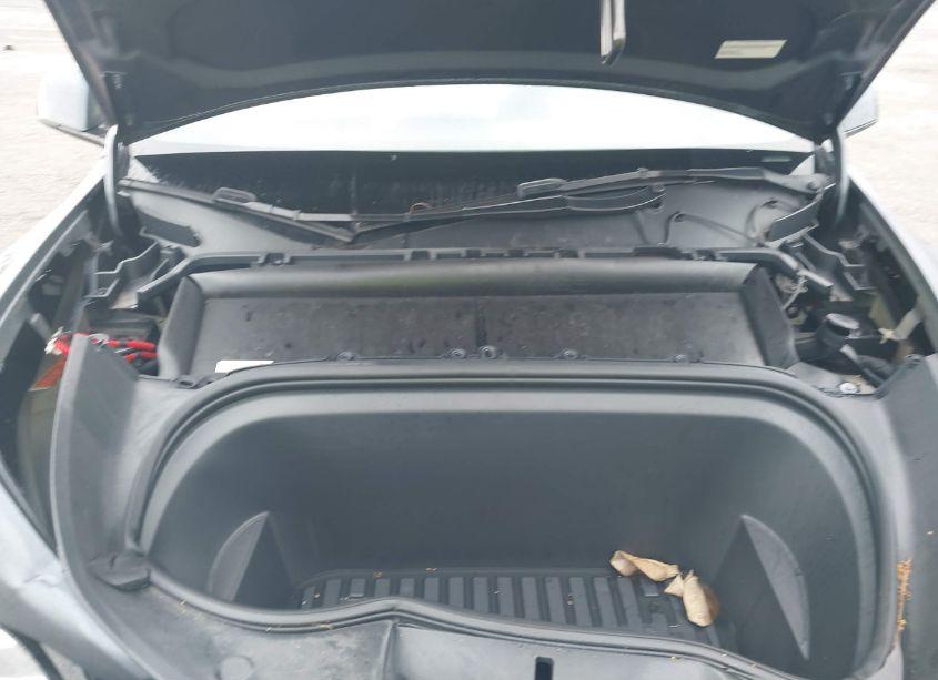 Photo 10 of 2023 Tesla Model Y AWD/LONG RANGE DUAL MOTOR ALL-WHEEL DRIVE (VIN 7SAYGDEE2PA044183)