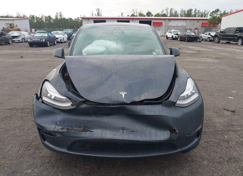 Photo 12 of 2023 Tesla Model Y AWD/LONG RANGE DUAL MOTOR ALL-WHEEL DRIVE (VIN 7SAYGDEE2PA044183)