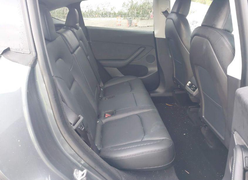 Photo 8 of 2023 Tesla Model Y AWD/LONG RANGE DUAL MOTOR ALL-WHEEL DRIVE (VIN 7SAYGDEE2PA044183)