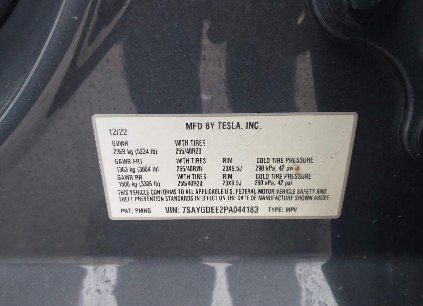 Photo 9 of 2023 Tesla Model Y AWD/LONG RANGE DUAL MOTOR ALL-WHEEL DRIVE (VIN 7SAYGDEE2PA044183)