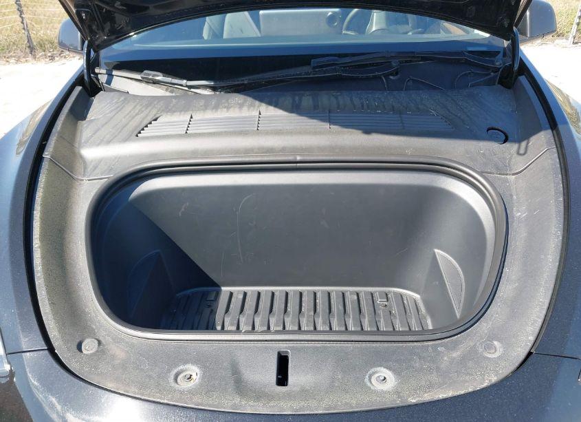 Photo 10 of 2023 Tesla Model Y AWD/LONG RANGE DUAL MOTOR ALL-WHEEL DRIVE (VIN 7SAYGDEE2PA044863)