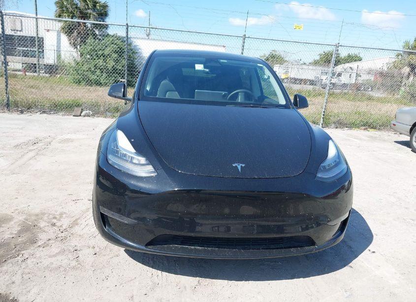 Photo 12 of 2023 Tesla Model Y AWD/LONG RANGE DUAL MOTOR ALL-WHEEL DRIVE (VIN 7SAYGDEE2PA044863)